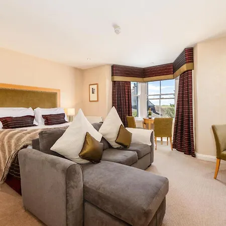 The Pennington 3*